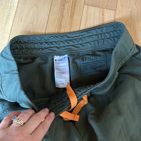 Figa joggers-medium petite - Picture 2 of 2